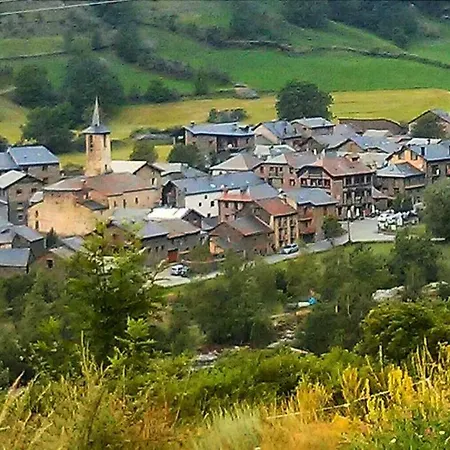 Con Jardin Comunitario En Pallars Sobirà Apartamento Àreu