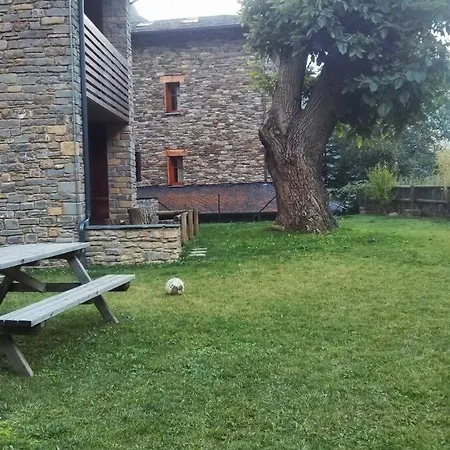 Duplex Areu, Pallars *