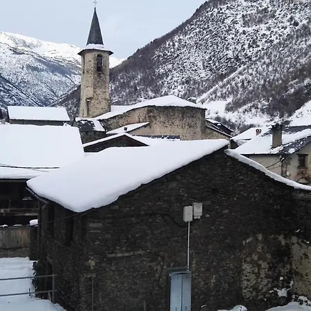 Duplex Areu, Pallars